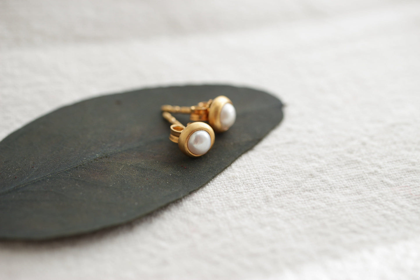 Pearl Ear-Studs