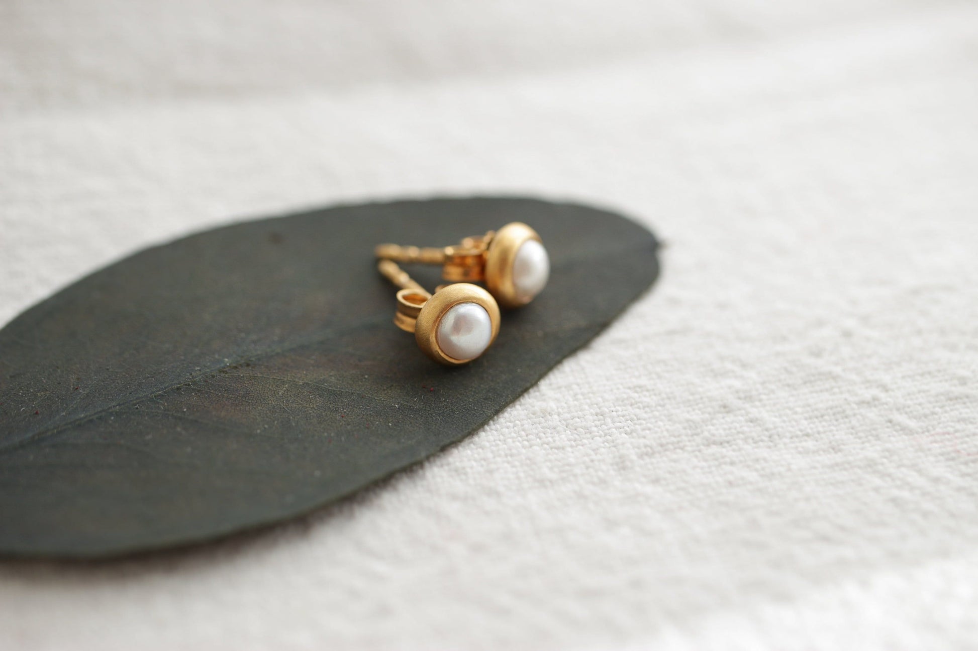 Pearl Ear-Studs