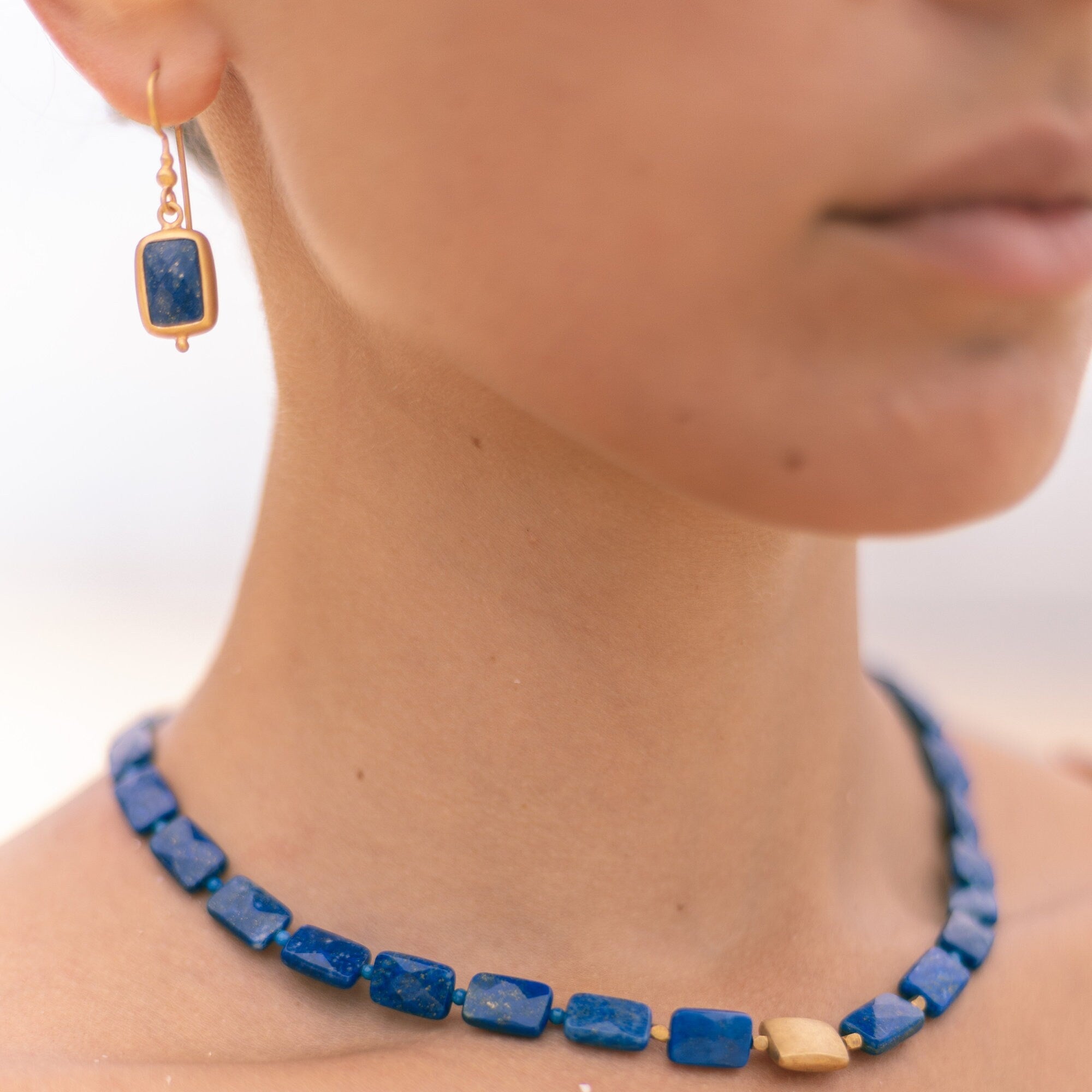 gold Lápiz lazuli earrings, handmade Lapis Lazuli -earrings, 925 sterling silver -jewelry, Ohrringe mit Lapis Stein, Christmas gift for her