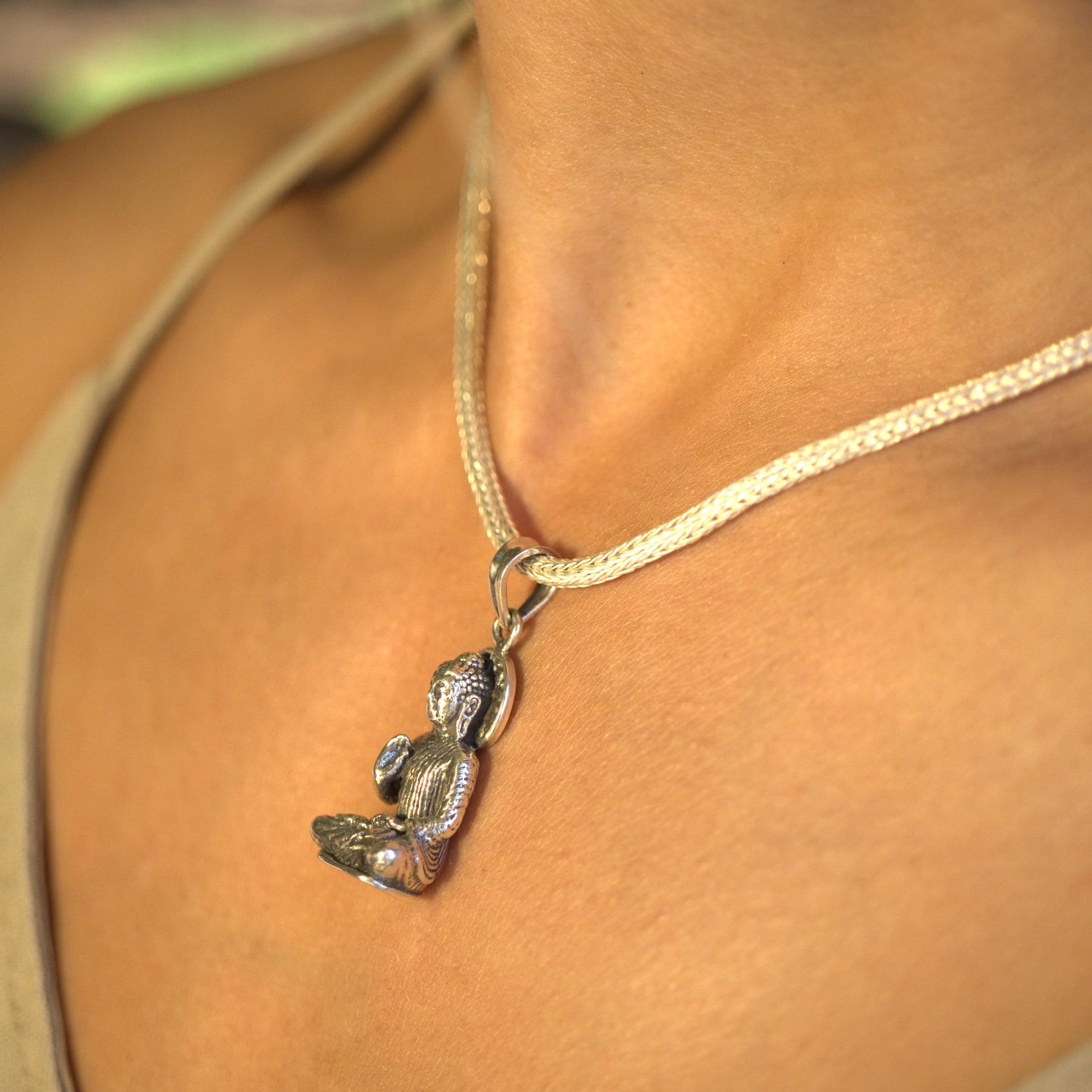 Buddha Anhänger aus massivem Sterling Silber MonikaHerré
