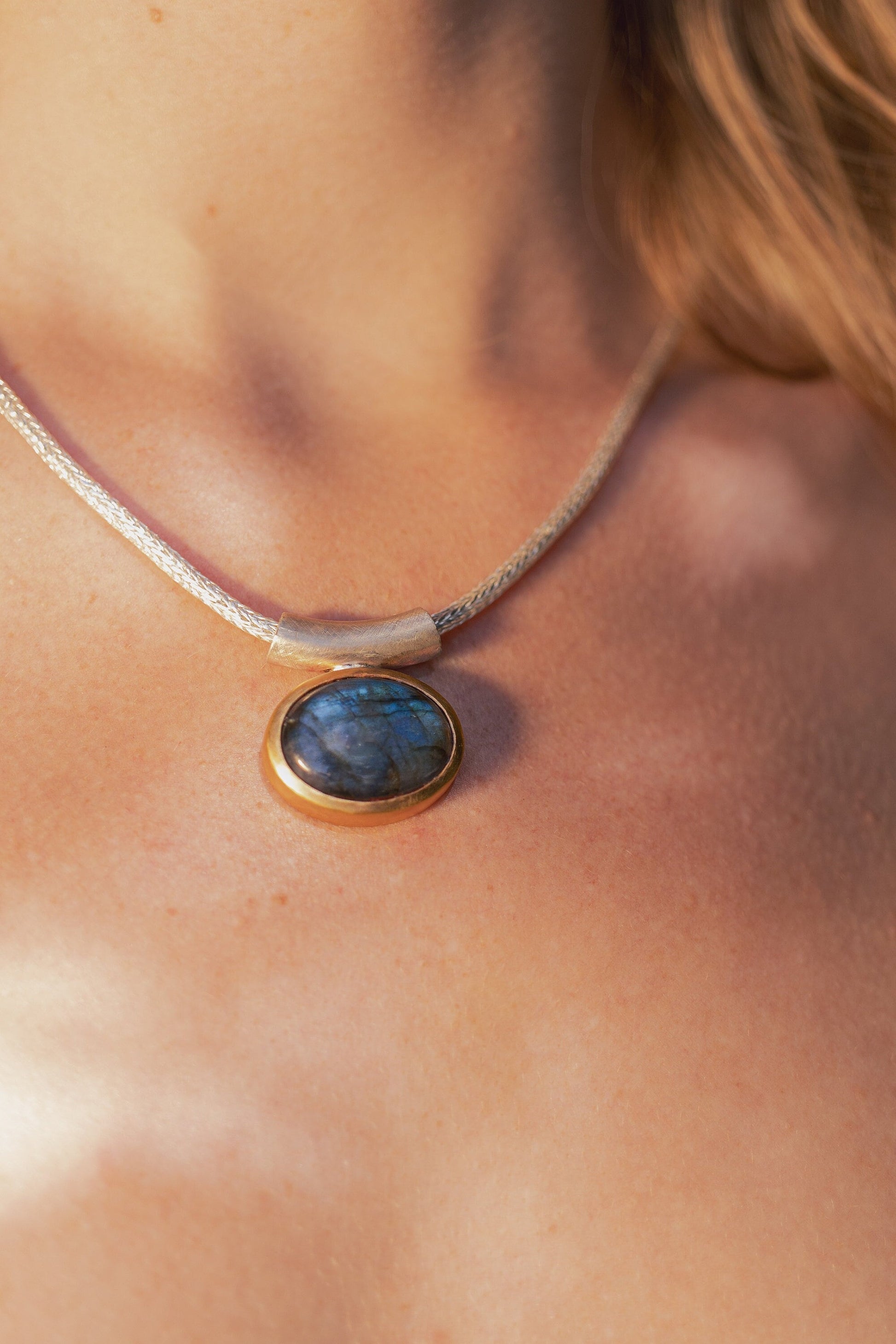 Anhänger Labradorite big, mixed metals -jewelry, handmade high quality artisanal pendant, Sterling Siver ...jewelry with gold setting