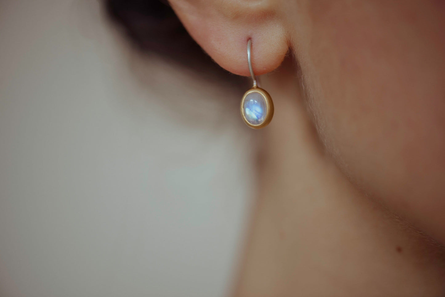 Classic Mox Moonstone Earrings