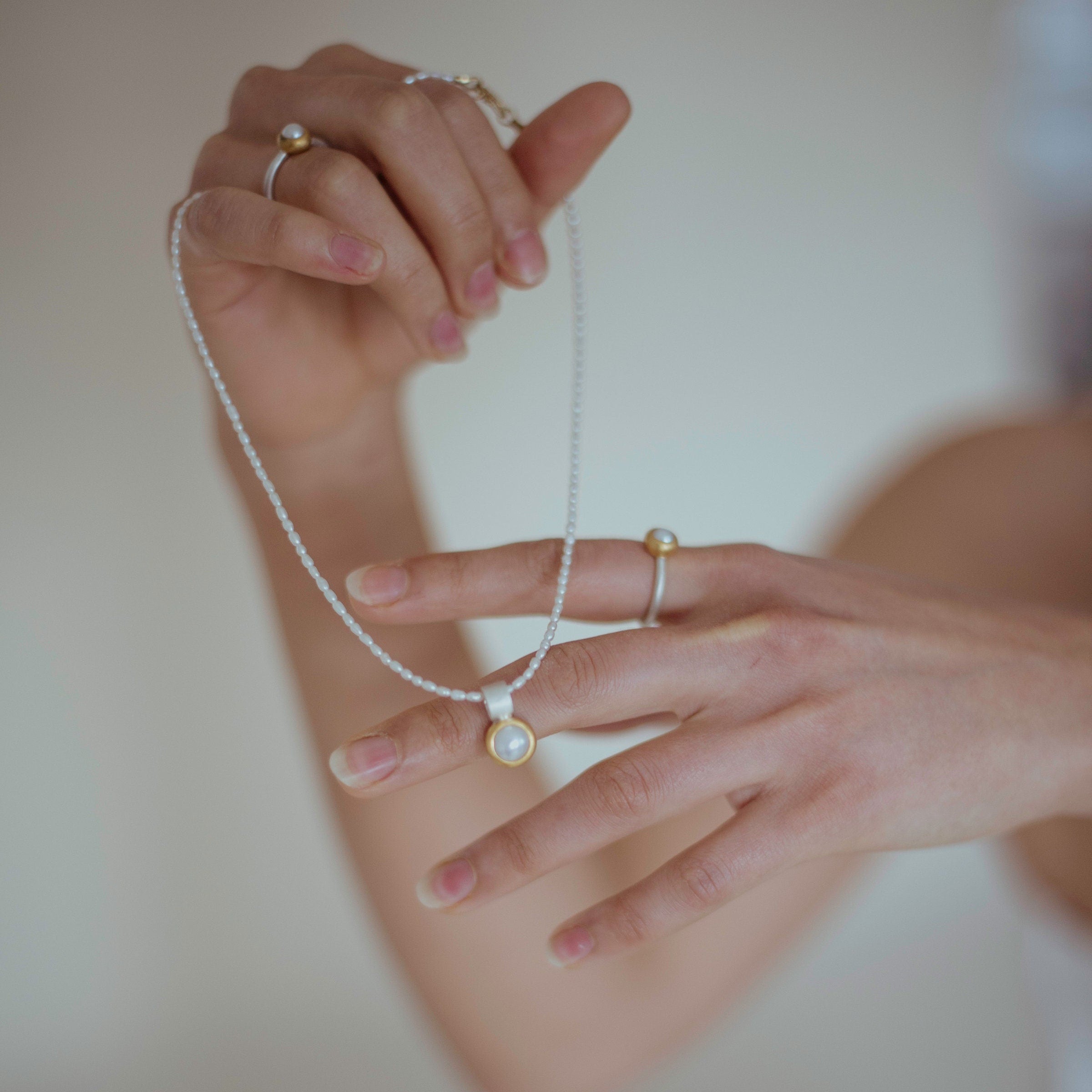 Pearl Choker, handmade dainty Pearl necklace with golden hook, Sterling silver and pearls, 42 - 45 cm