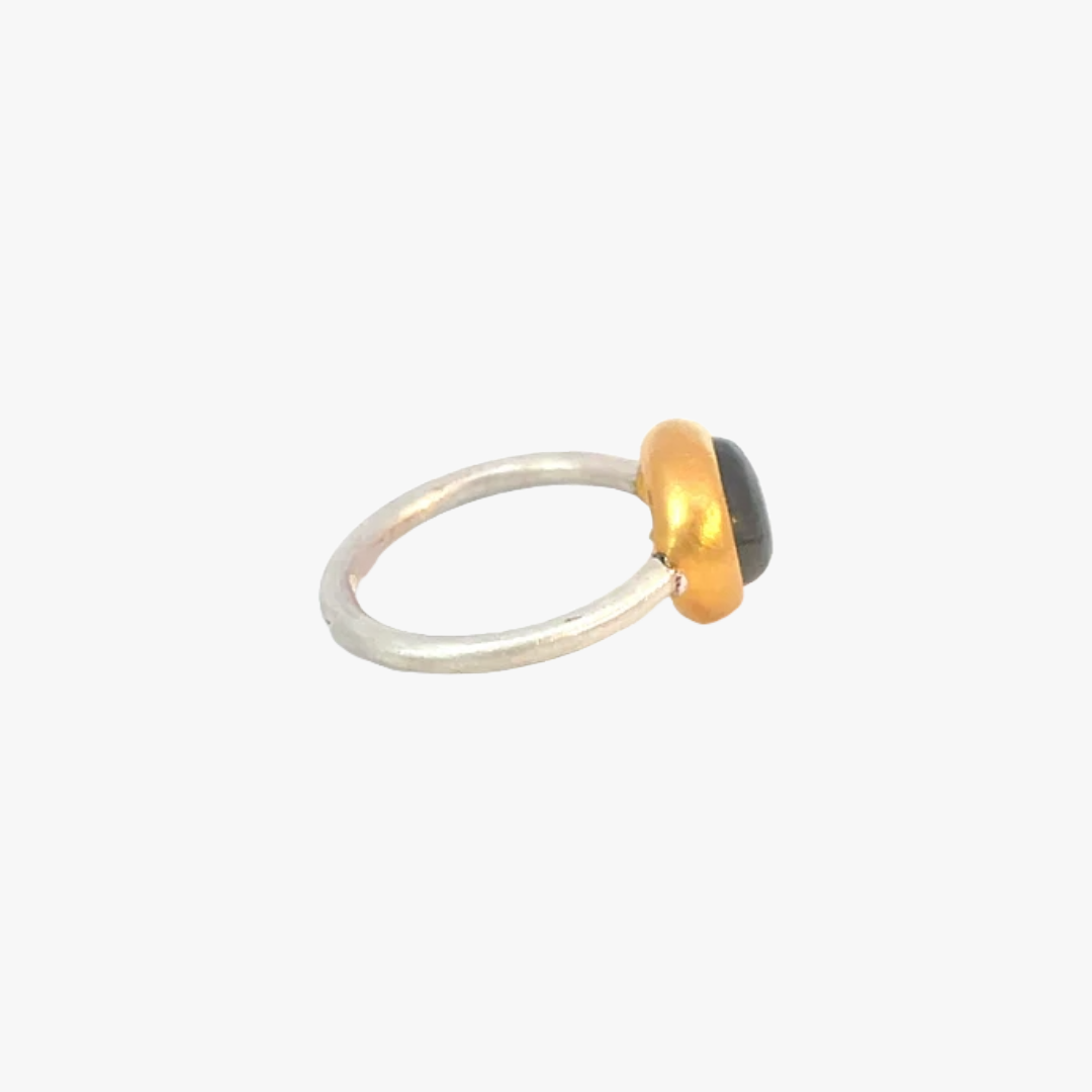 Labradorit Ring mit feiener Schiene 10x8mm oval Cabouchon Sterling Silber & Gold Vermeil MonikaHerré