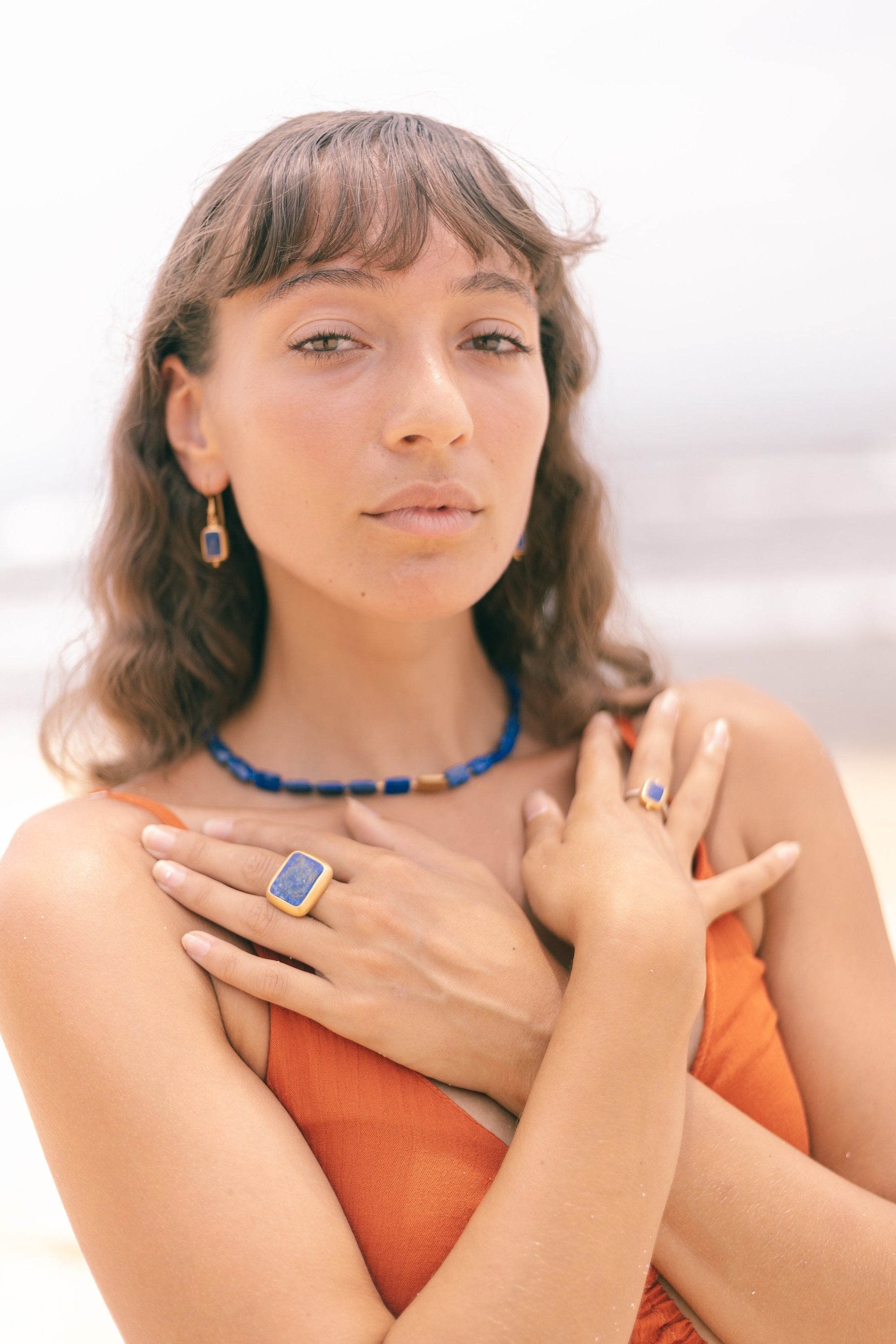 Big Lapislazuli Ring, handmade Lapis Lazuli ring, vergoldeter Ring mit Lapis Stein, Sterling Silver rings, goddess jewelry