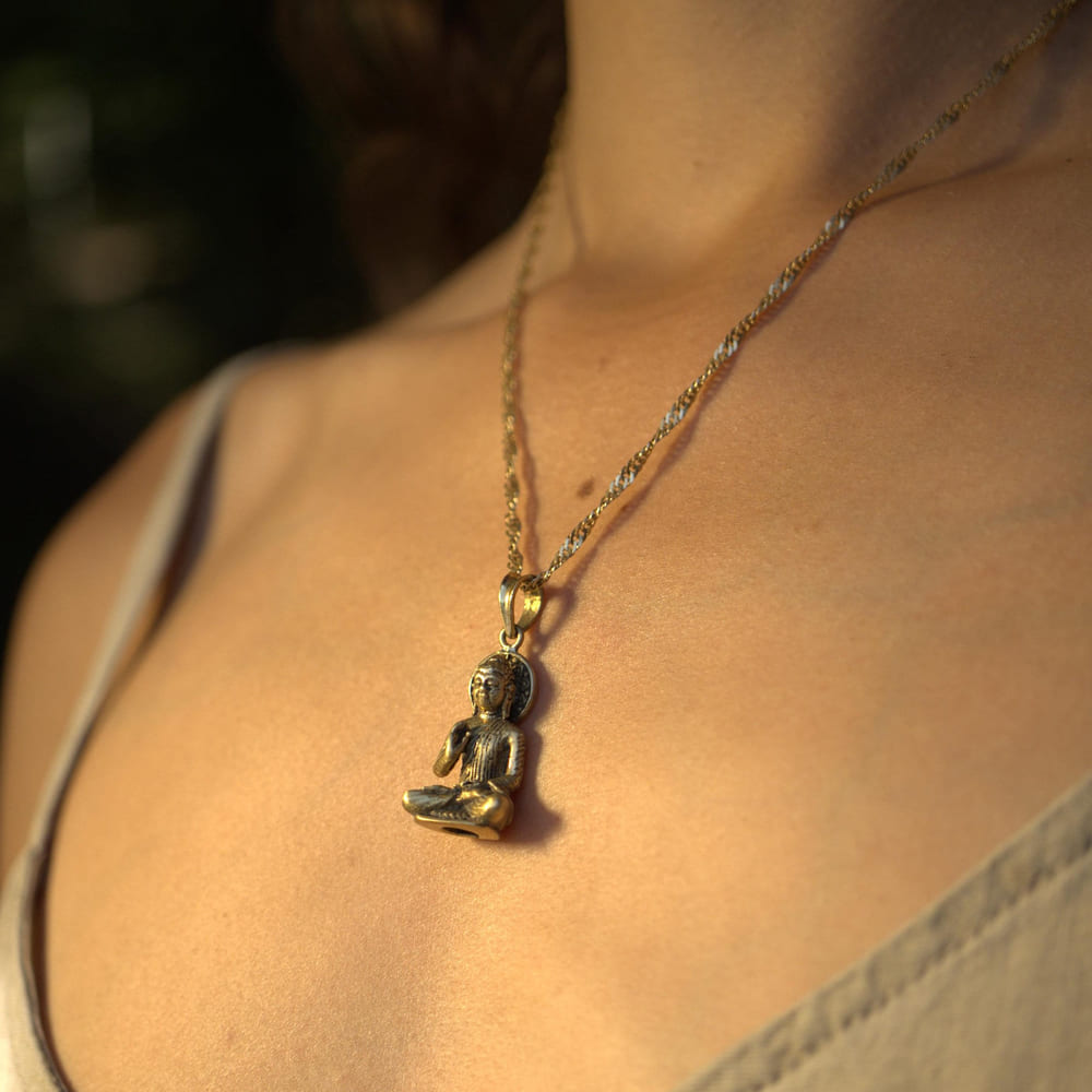 Buddha Anhänger aus massivem Messing & Gold MonikaHerré