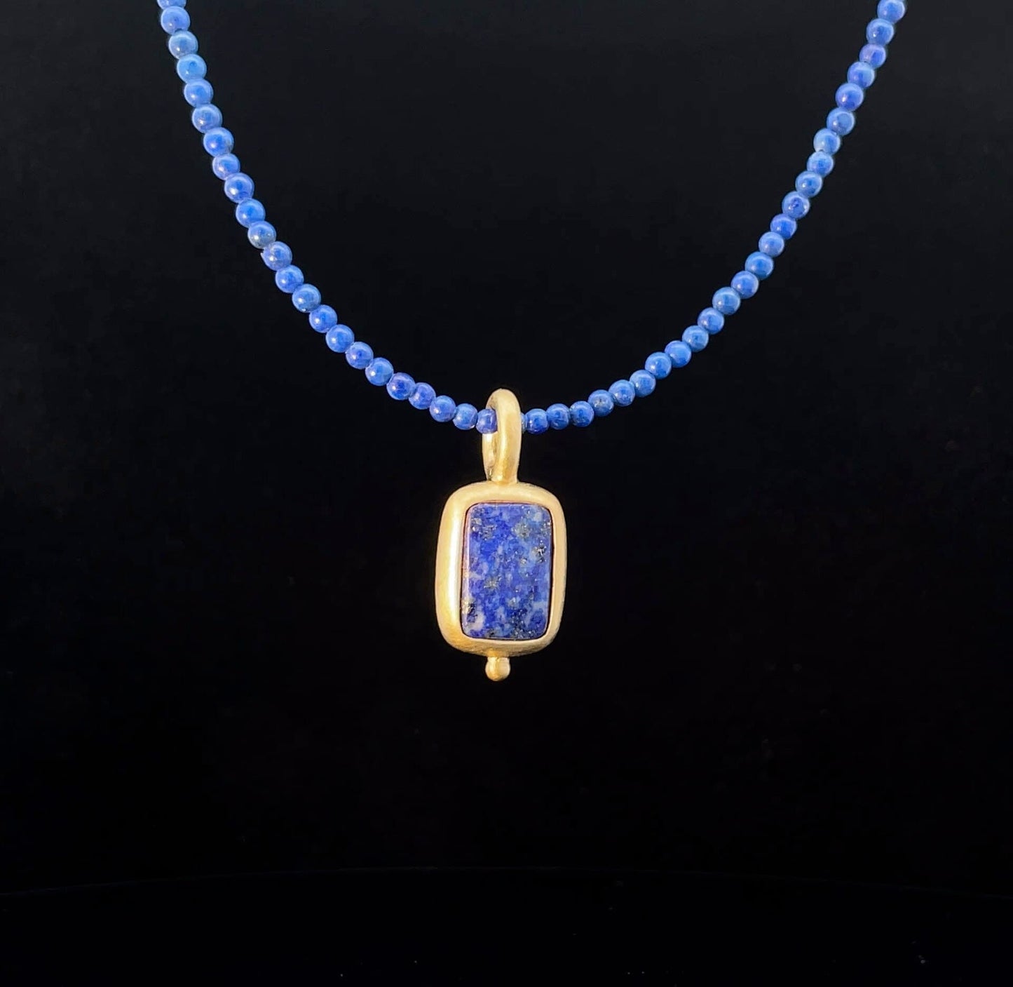 gold Lápiz lazuli pendant, handmade Lapis Lazuli -pendant, Kettenanhänger mit Lapis Stein, Sterling Silverr -jewelry, Christmas gift for her