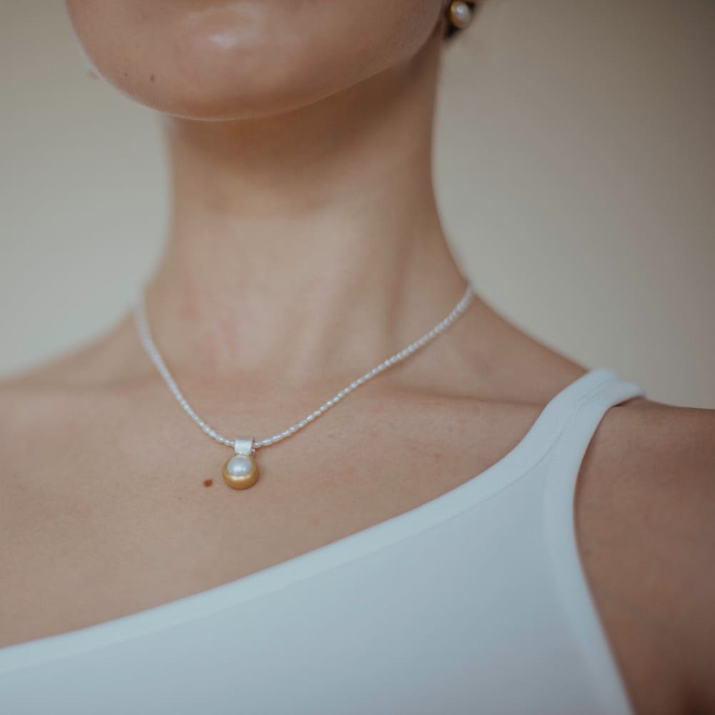 Pearl Choker, handmade dainty Pearl necklace with golden hook, Sterling silver and pearls, 42 - 45 cm
